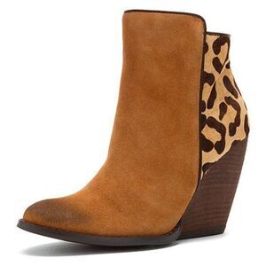 Very Volatile Boots Size 8.5 Leather With Leopard Fur